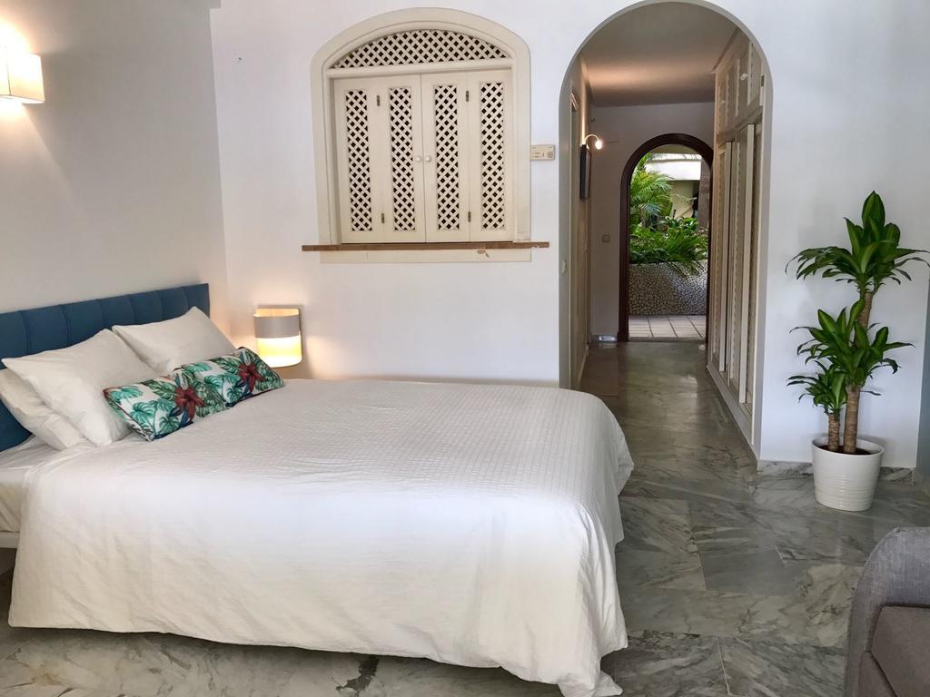 Isla Benalmadena Apartment ภายนอก รูปภาพ
