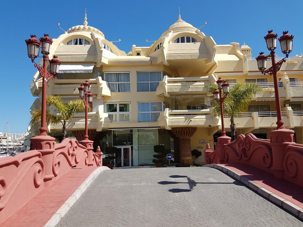 Isla Benalmadena Apartment ภายนอก รูปภาพ