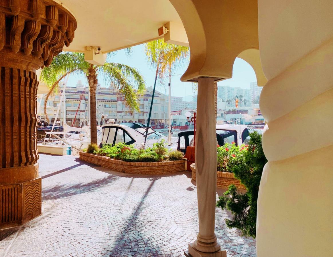 Isla Benalmadena Apartment ภายนอก รูปภาพ