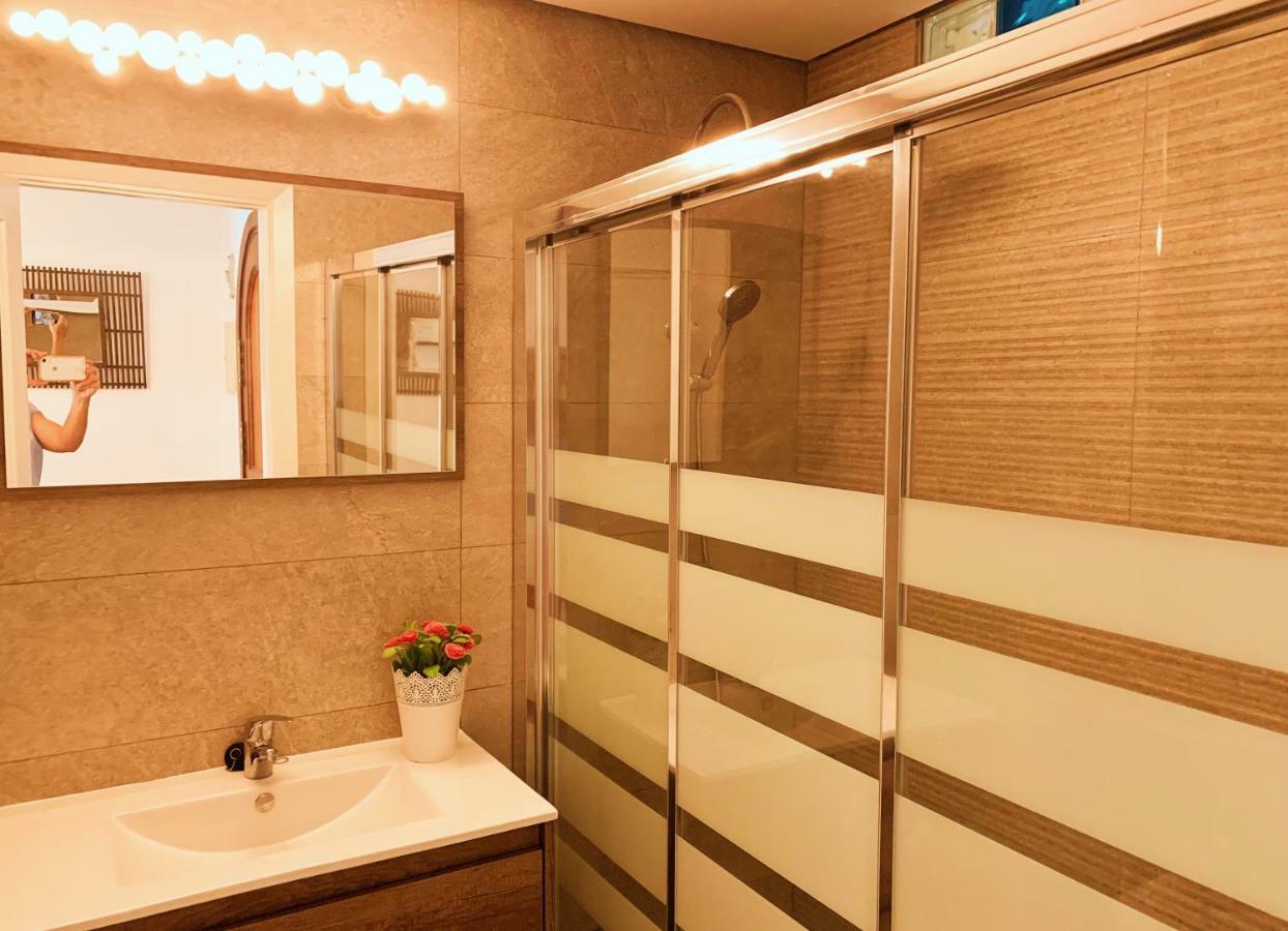 Isla Benalmadena Apartment ภายนอก รูปภาพ